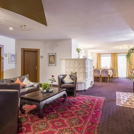 Denise Apartment Fuegen