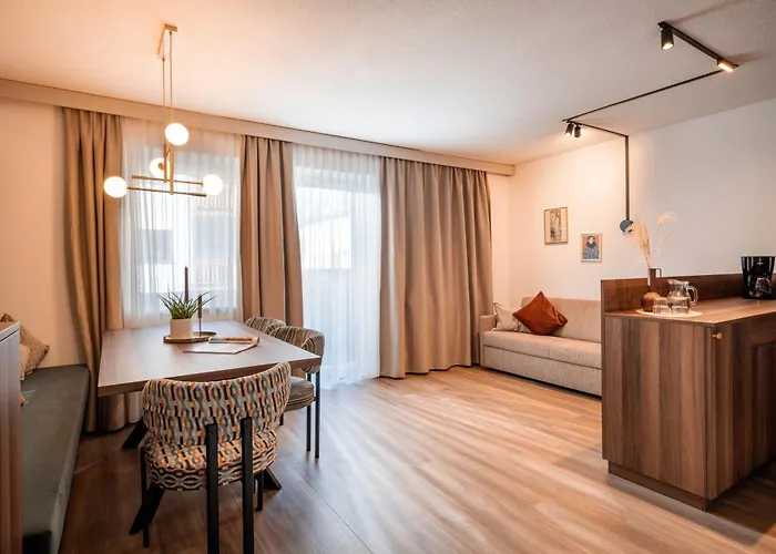 德尼斯公寓酒店